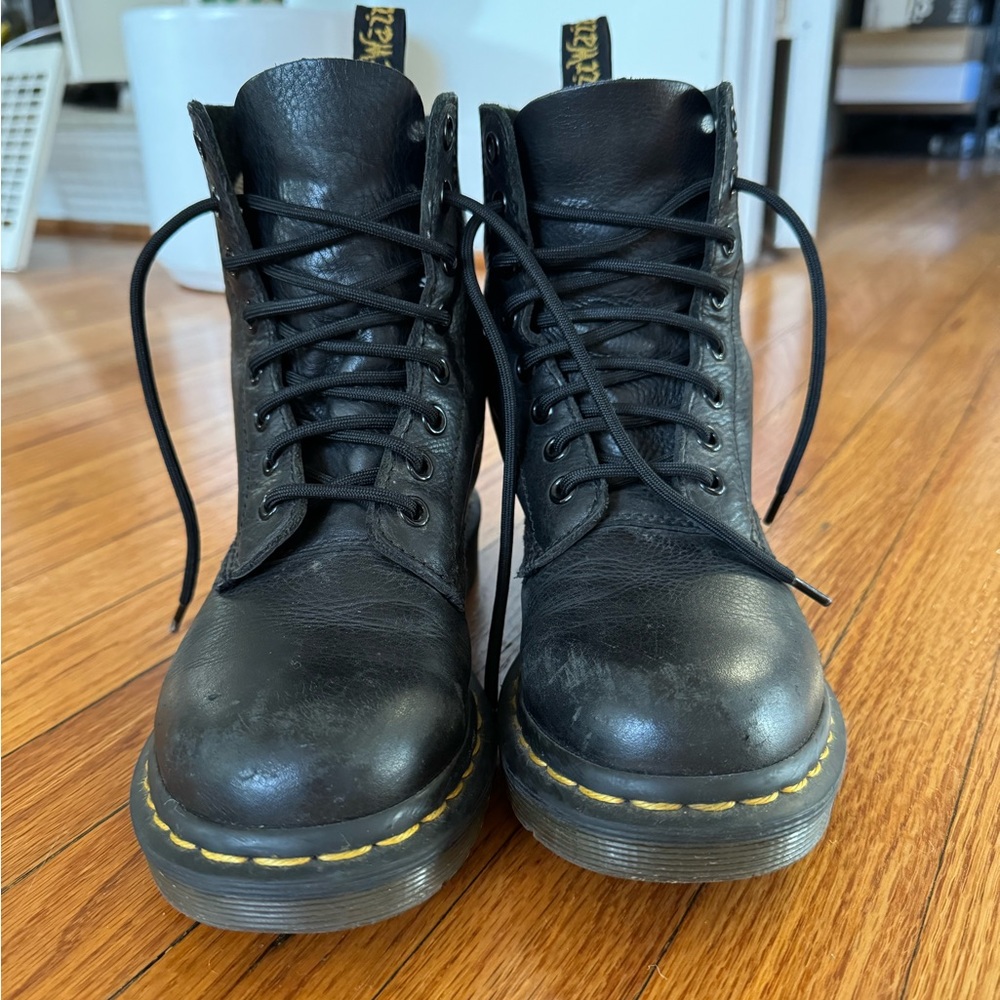 Dr. Martens size 6